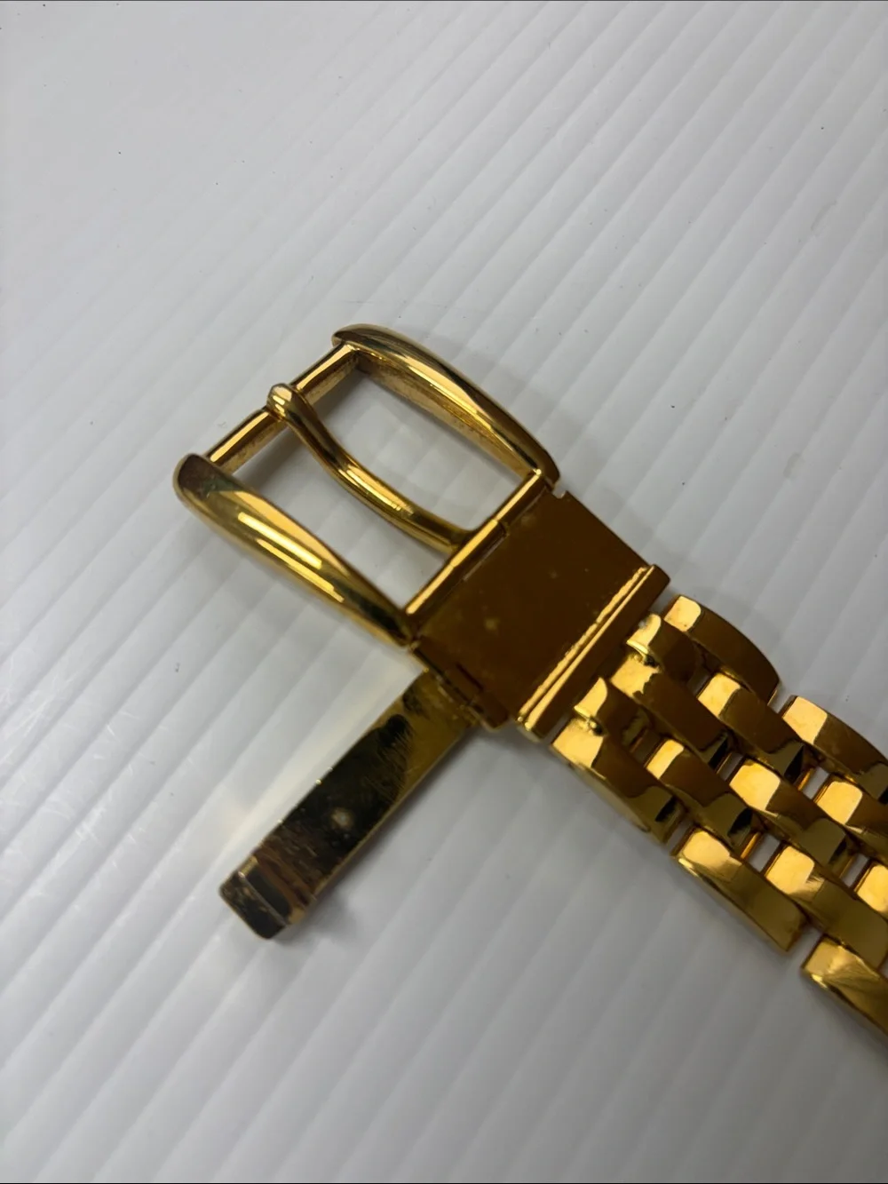 Gucci Gold-Tone Women's Chain Link Belt - Picture 9 of 13